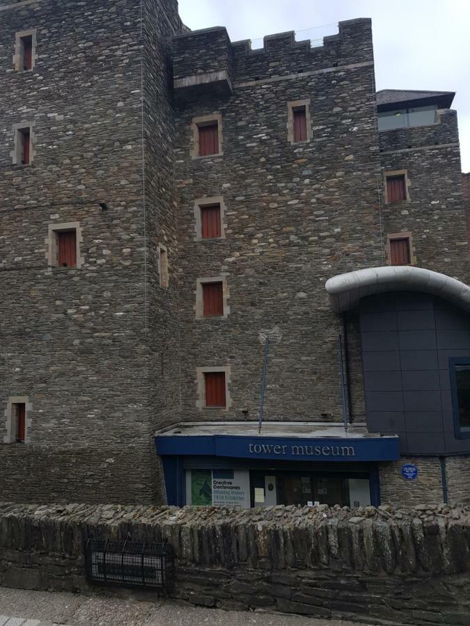 Legenderry B&B Bagian luar foto